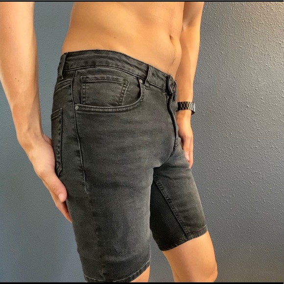 Asos black denim shorts 30 inch waist - Picture 4 of 7